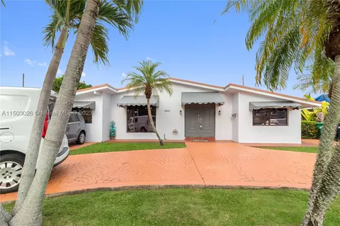 3301 SW 97th Ave, Miami, FL 33165