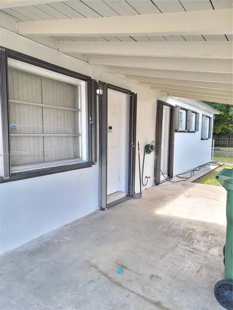 660 W 16th St, Hialeah, FL 33010 photo 25
