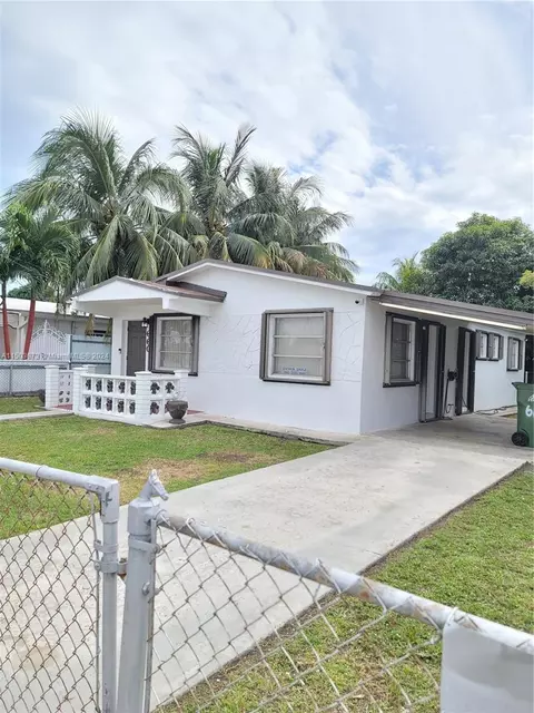 660 W 16th St, Hialeah, FL 33010 photo 3