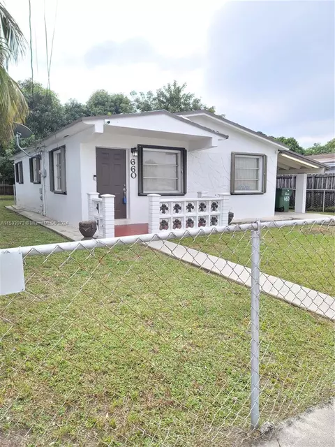 660 W 16th St, Hialeah, FL 33010 photo 4