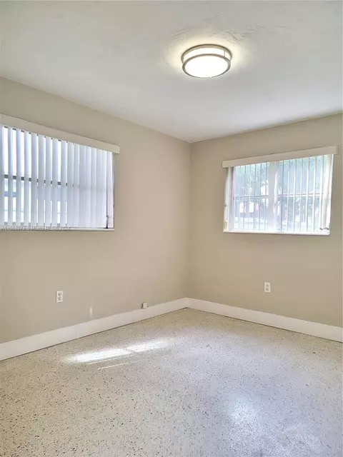 660 W 16th St, Hialeah, FL 33010 photo 10