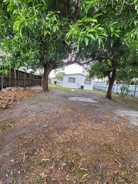 660 W 16th St, Hialeah, FL 33010 photo 33