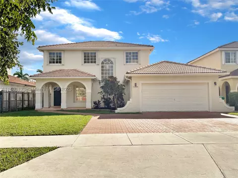15944 SW 99th St, Miami, FL 33196