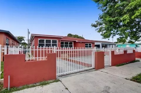 3021 NW 48th Ter, Miami, FL 33142