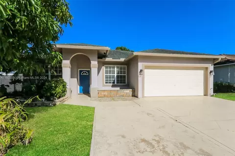 1017 Cape Cod Ter, Greenacres, FL 33413