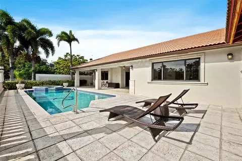 556 W 45th Pl, Hialeah, FL 33012 photo 34