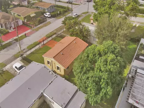 1979 NW 152nd Ter, Miami Gardens, FL 33054 photo 16