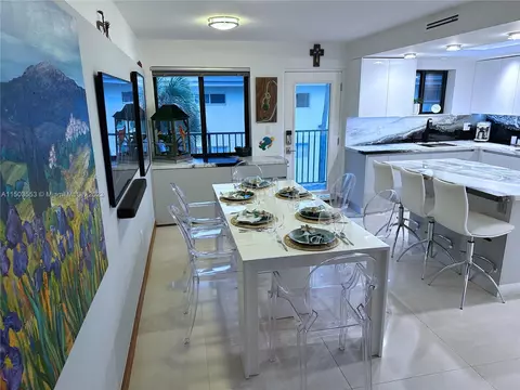 230 N Sunrise Dr #7, Key Biscayne, FL 33149