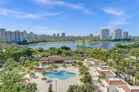 20281 E Country Club Dr #903, Aventura, FL 33180