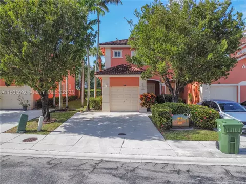 1002 NW 100th Ave #0, Pembroke Pines, FL 33024