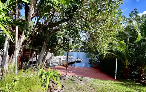 19601 NE 22nd Ave, Miami, FL 33180