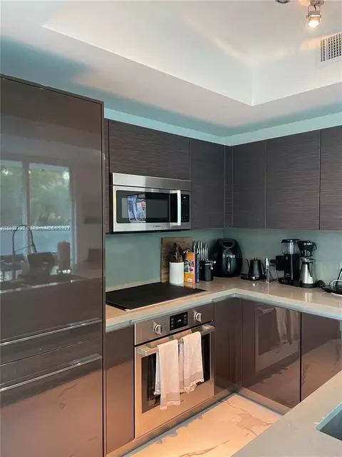 1080 Brickell Ave #201, Miami, FL 33131