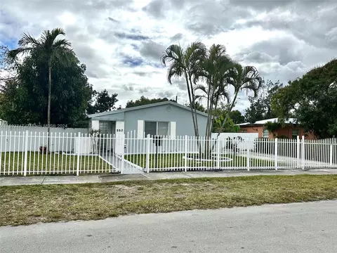 550 NW 189th St, Miami Gardens, FL 33169
