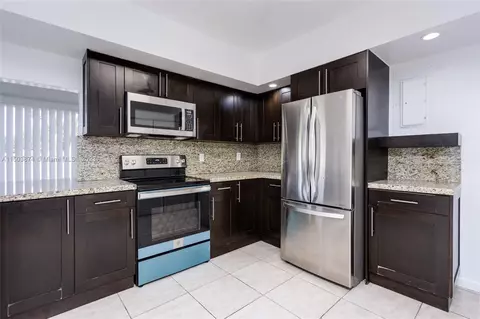 5102 Sheridan St #2, Hollywood, FL 33021