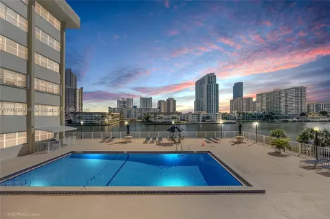 111 Golden Isles Dr #C2, Hallandale Beach, FL 33009