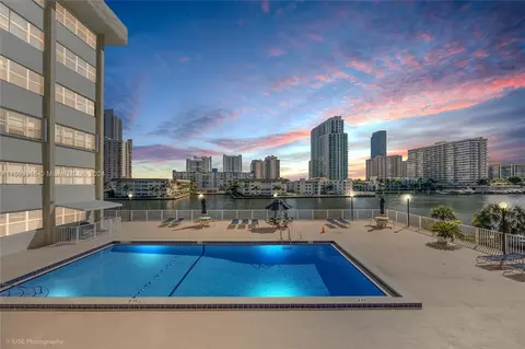 111 Golden Isles Dr #C2, Hallandale Beach, FL 33009