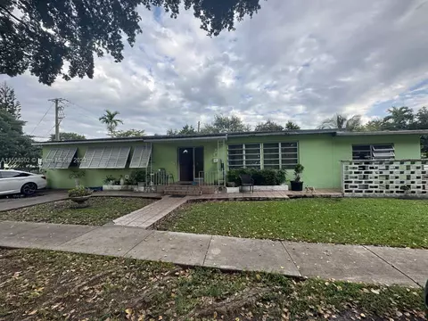15 NE 131st St, North Miami, FL 33161