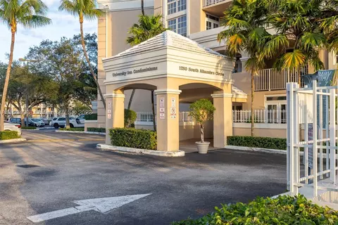 1280 S Alhambra Cir #1209, Coral Gables, FL 33146