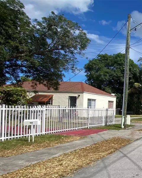 321 NE 169, North Miami Beach, FL 33162