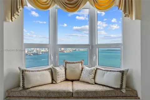 808 Brickell Key Dr #2301, Miami, FL 33131