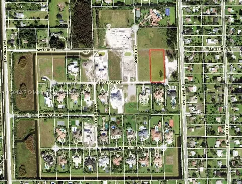 16715 Stratford Ct, Southwest Ranches, FL 33331