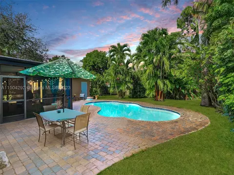 721 NW 36th St, Oakland Park, FL 33309