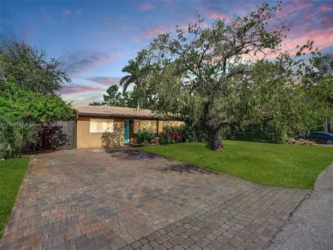 721 NW 36th St, Oakland Park, FL 33309