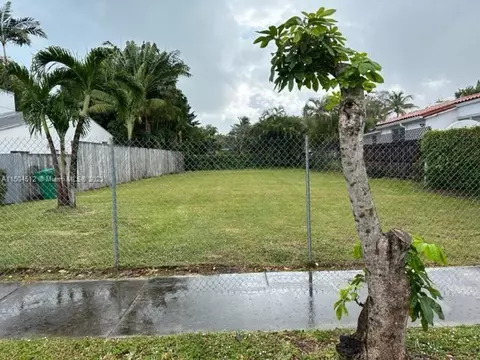 1276 SW 17th St, Miami, FL 33145