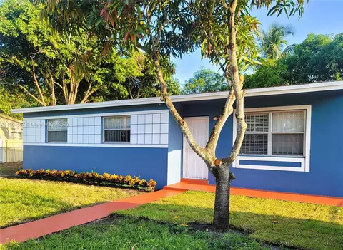 3600 NW 211th St, Miami Gardens, FL 33056