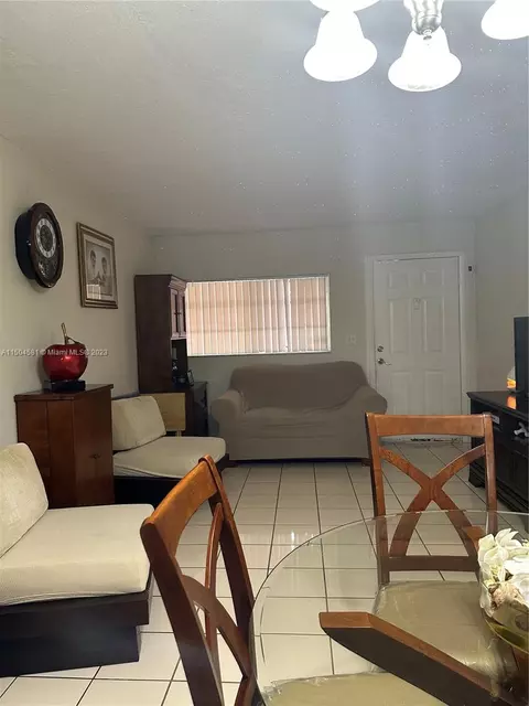 7603 29 Ln #101, Hialeah, FL 33018
