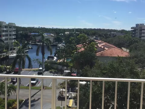 16546 NE 26th Ave #6G, North Miami Beach, FL 33160