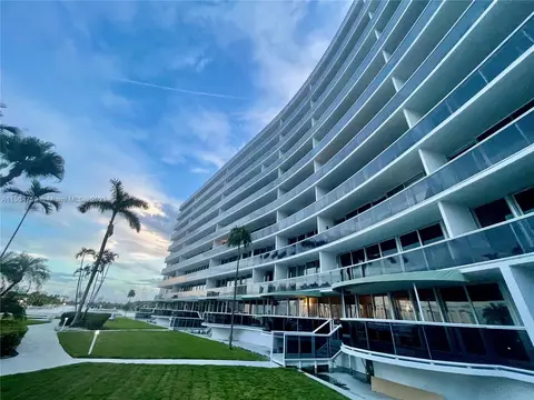 900 Bay Dr #422, Miami Beach, FL 33141