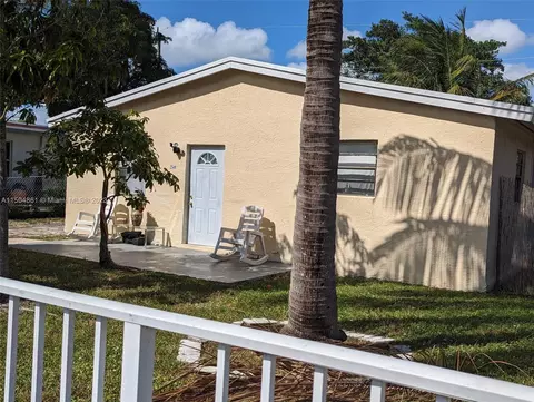 2549 NW 4th St, Pompano Beach, FL 33069