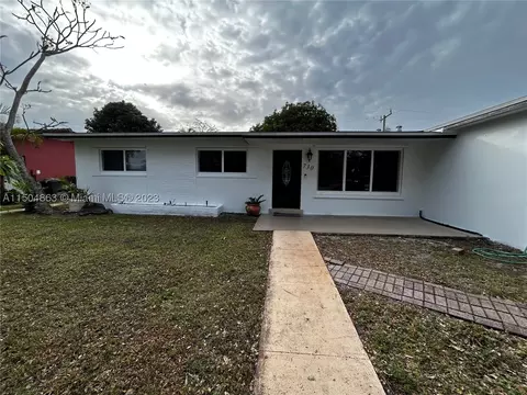 730 NW 77th Way, Pembroke Pines, FL 33024