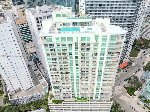 218 SE 14th St #2106, Miami, FL 33131