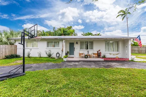 9700 Thanksgiving Dr, Cutler Bay, FL 33157
