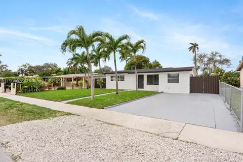 1009 SW 22nd Ter, Fort Lauderdale, FL 33312
