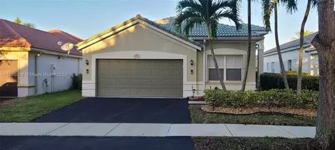 4026 Palm Pl, Weston, FL 33331