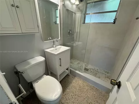 Undisclosed, Hialeah, FL 33012 photo 26