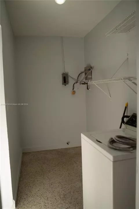 Undisclosed, Hialeah, FL 33012 photo 11