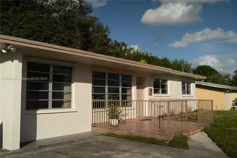 Undisclosed, Hialeah, FL 33012 photo 2