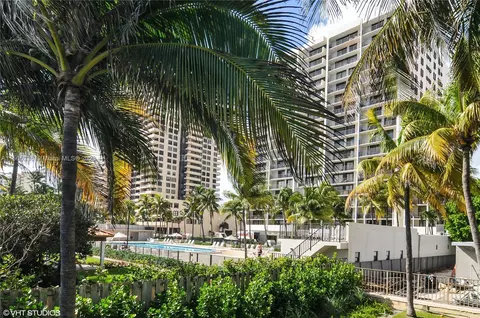 2625 Collins Ave #1109, Miami Beach, FL 33140