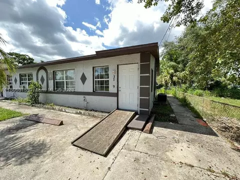 3137-3139 Lincoln Blvd, Fort Myers, FL 33916