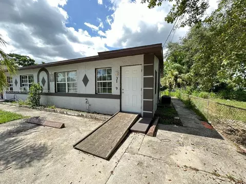 3137-3139 Lincoln Blvd, Fort Myers, FL 33916