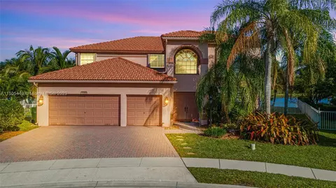 1451 NW 132nd Ave, Pembroke Pines, FL 33028