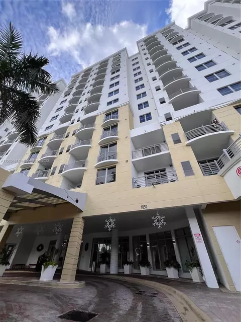 1830 Radius Dr #1318, Hollywood, FL 33020