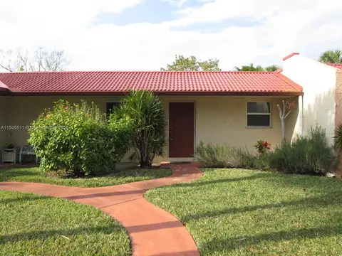 117 Lake Carol Dr #1, West Palm Beach, FL 33411