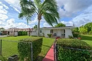 10020 SW 53rd St, Miami, FL 33165