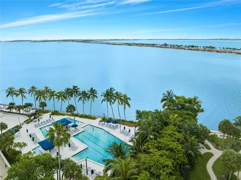 2333 Brickell Ave #1012, Miami, FL 33129