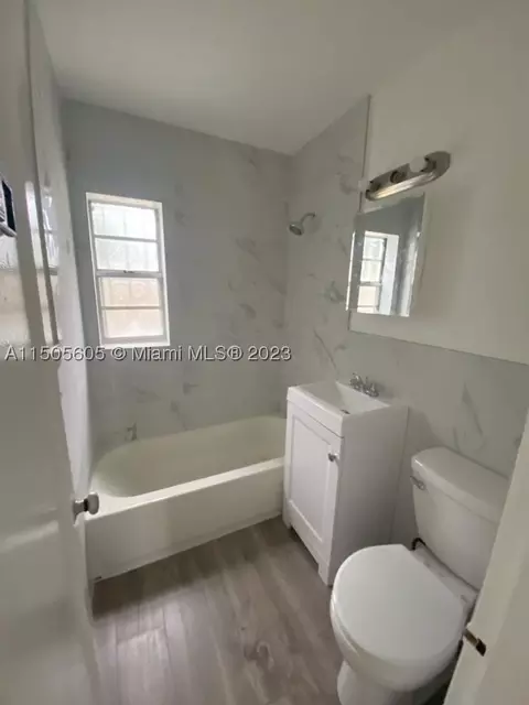 2330 NW 154th St, Miami Gardens, FL 33054
